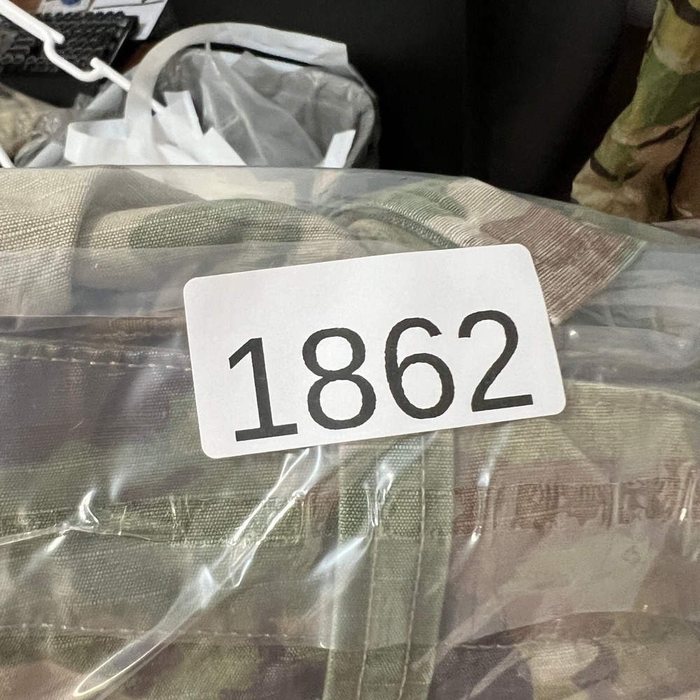 Military Multicam Cargo Pants Men's Small Reg 30x32 Insect Shield Ripstop Canvas - Picture 9 of 9